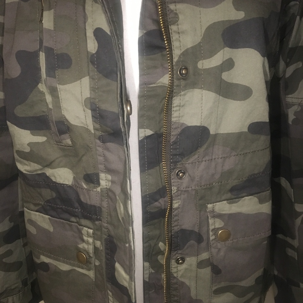 Love Tree Camouflage coat - Picture 7 of 8